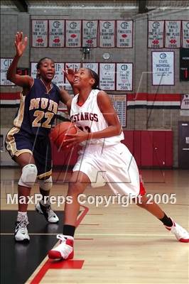 Thumbnail 3 in Muir vs Rancho Verde (Ayala Christmas Tourney) photogallery.