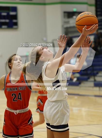 Thumbnail 3 in Mountain Crest @ Ridgeline photogallery.