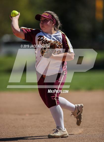 Thumbnail 3 in Heritage Christian @ Simi Valley (Suzanne Manlet Tourn.) photogallery.
