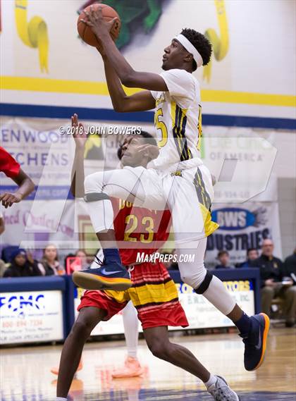 Thumbnail 1 in Dulaney @ Perry Hall photogallery.