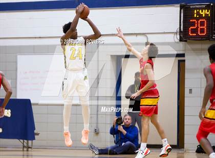 Thumbnail 1 in Dulaney @ Perry Hall photogallery.