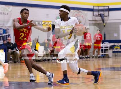Thumbnail 2 in Dulaney @ Perry Hall photogallery.