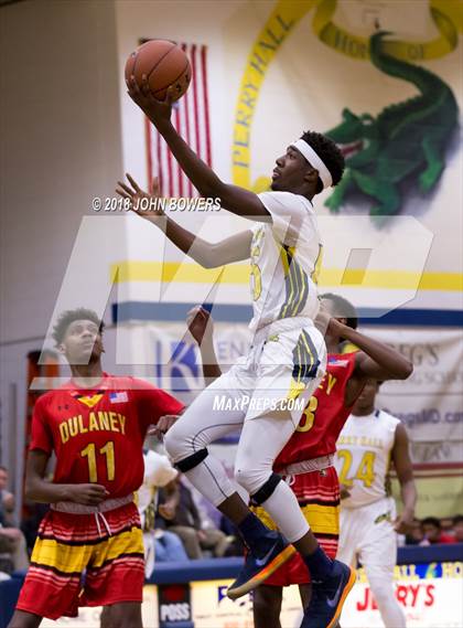 Thumbnail 3 in Dulaney @ Perry Hall photogallery.