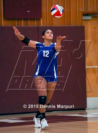 Thumbnail 3 in Carlmont vs. Los Altos (CIF CCS D1 Semifinal) photogallery.