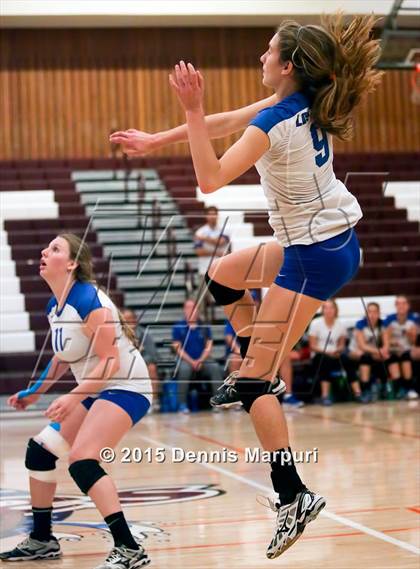 Thumbnail 1 in Carlmont vs. Los Altos (CIF CCS D1 Semifinal) photogallery.