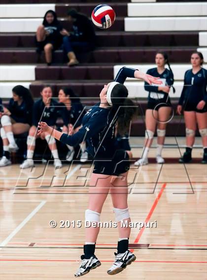 Thumbnail 2 in Carlmont vs. Los Altos (CIF CCS D1 Semifinal) photogallery.