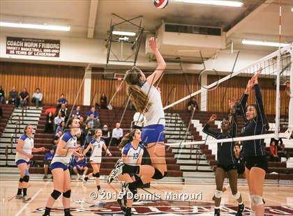 Thumbnail 1 in Carlmont vs. Los Altos (CIF CCS D1 Semifinal) photogallery.