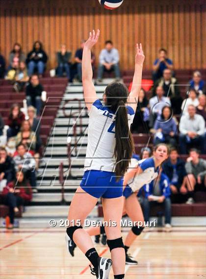 Thumbnail 2 in Carlmont vs. Los Altos (CIF CCS D1 Semifinal) photogallery.