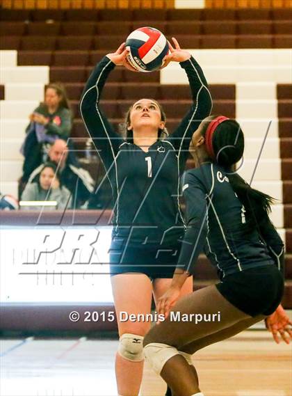 Thumbnail 1 in Carlmont vs. Los Altos (CIF CCS D1 Semifinal) photogallery.