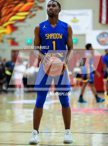 Thumbnail 3 in Shadow Mountain vs Sierra Canyon (Hoophall West) photogallery.