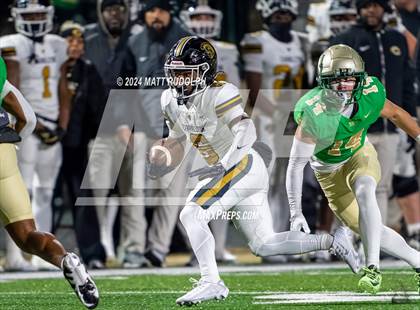 Thumbnail 1 in Carrollton @ Buford (GHSA 6A Semifinal) photogallery.
