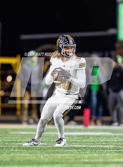 Thumbnail 2 in Carrollton @ Buford (GHSA 6A Semifinal) photogallery.