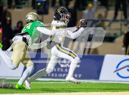 Thumbnail 3 in Carrollton @ Buford (GHSA 6A Semifinal) photogallery.