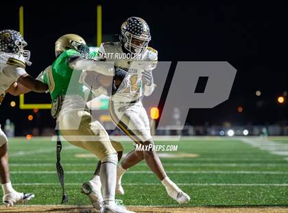 Thumbnail 1 in Carrollton @ Buford (GHSA 6A Semifinal) photogallery.