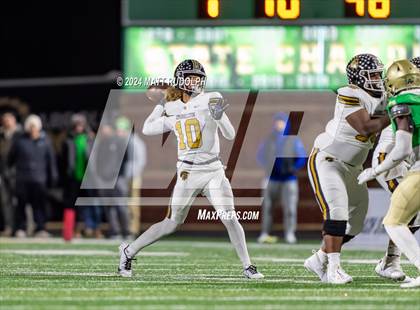 Thumbnail 3 in Carrollton @ Buford (GHSA 6A Semifinal) photogallery.