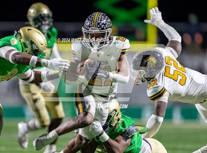 Thumbnail 3 in Carrollton @ Buford (GHSA 6A Semifinal) photogallery.