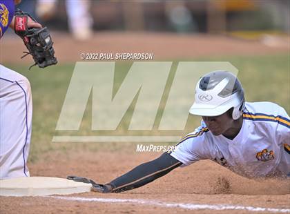 Thumbnail 2 in Denver North @ Northfield photogallery.