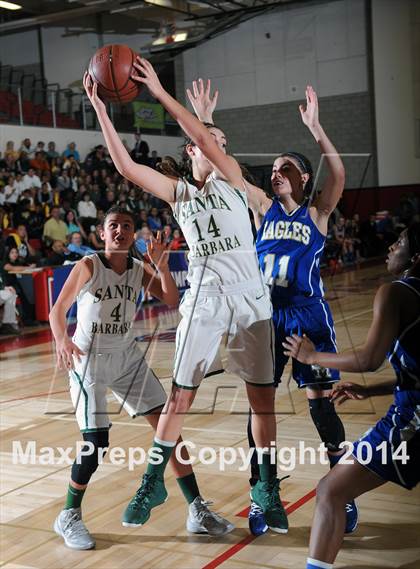Thumbnail 2 in Santa Barbara vs. Santa Margarita (CIF SoCal Regional D3 Final) photogallery.