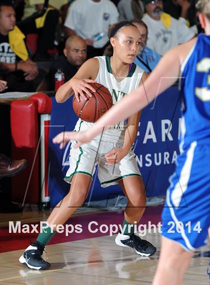 Thumbnail 2 in Santa Barbara vs. Santa Margarita (CIF SoCal Regional D3 Final) photogallery.