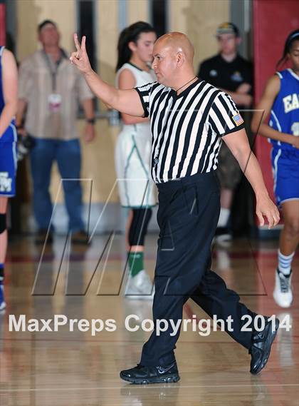 Thumbnail 2 in Santa Barbara vs. Santa Margarita (CIF SoCal Regional D3 Final) photogallery.