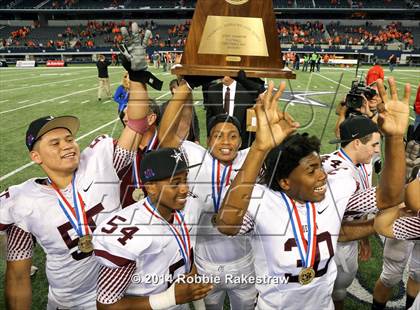 Thumbnail 1 in Mineola vs. Cameron Yoe (UIL 3A Division 1 Final) photogallery.