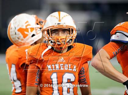 Thumbnail 1 in Mineola vs. Cameron Yoe (UIL 3A Division 1 Final) photogallery.