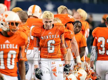 Thumbnail 2 in Mineola vs. Cameron Yoe (UIL 3A Division 1 Final) photogallery.