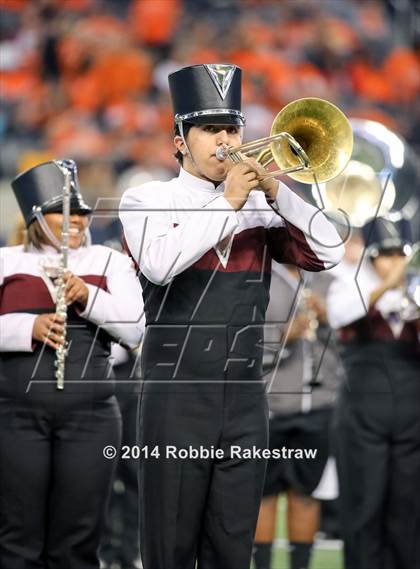 Thumbnail 2 in Mineola vs. Cameron Yoe (UIL 3A Division 1 Final) photogallery.