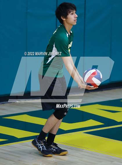 Thumbnail 2 in Royal vs Moorpark photogallery.