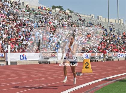 Thumbnail 3 in UIL 3A Track and Field Finals (Awards) photogallery.