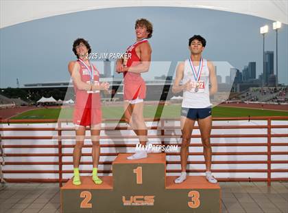 Thumbnail 3 in UIL 3A Track and Field Finals (Awards) photogallery.