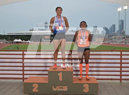Thumbnail 3 in UIL 3A Track and Field Finals (Awards) photogallery.
