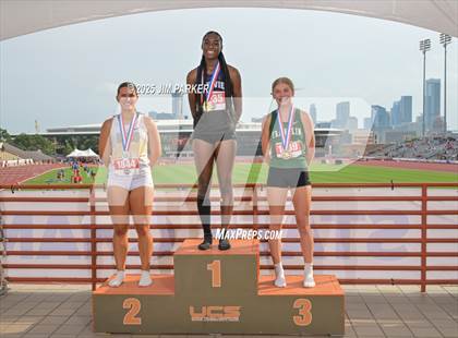 Thumbnail 2 in UIL 3A Track and Field Finals (Awards) photogallery.