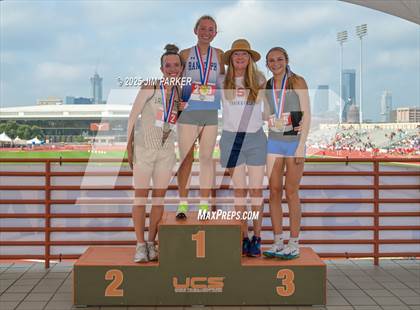 Thumbnail 3 in UIL 3A Track and Field Finals (Awards) photogallery.