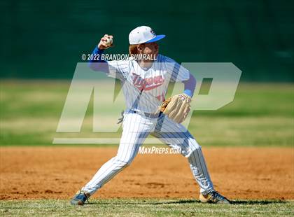Thumbnail 1 in Charles Henderson @ Chilton County photogallery.