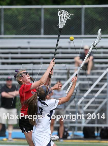 Thumbnail 2 in Wilton vs New Canaan (CIAC Class M Final) photogallery.