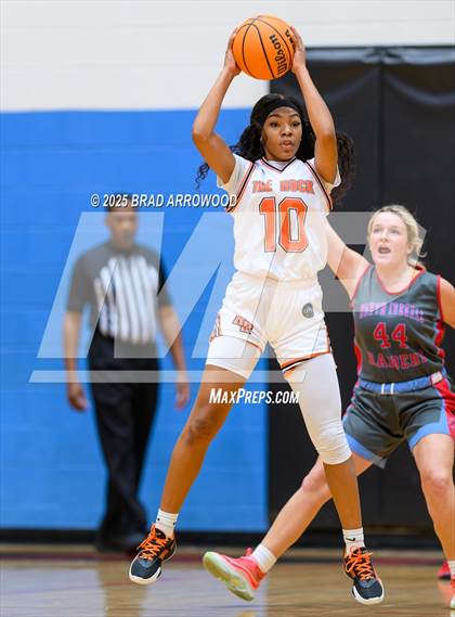 Thumbnail 1 in North Iredell vs Rocky River (North Iredell Holiday Classic) photogallery.