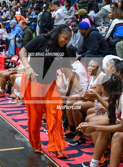 Thumbnail 2 in North Iredell vs Rocky River (North Iredell Holiday Classic) photogallery.