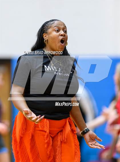 Thumbnail 3 in North Iredell vs Rocky River (North Iredell Holiday Classic) photogallery.