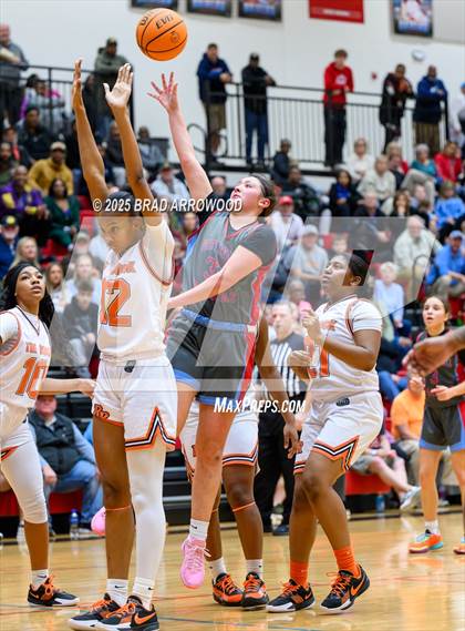 Thumbnail 1 in North Iredell vs Rocky River (North Iredell Holiday Classic) photogallery.