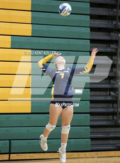 Thumbnail 3 in Oxford vs. Rochester photogallery.