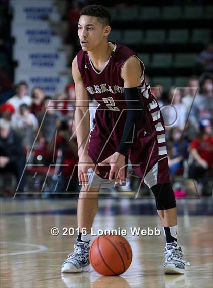Thumbnail 1 in Moriah vs. Oriskany (NYSPHSAA Class D Final) photogallery.