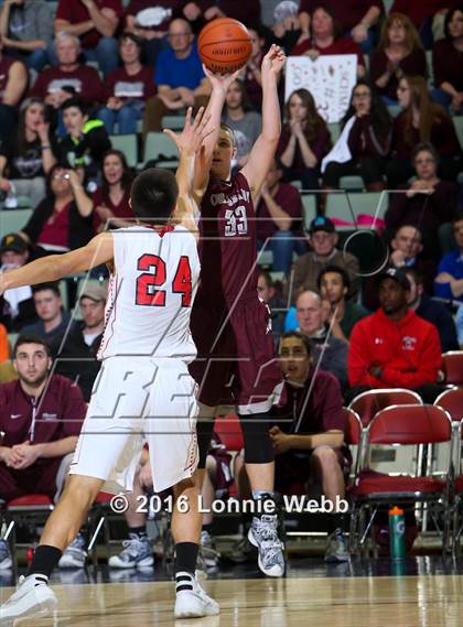 Thumbnail 2 in Moriah vs. Oriskany (NYSPHSAA Class D Final) photogallery.