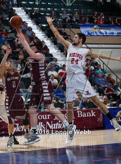 Thumbnail 2 in Moriah vs. Oriskany (NYSPHSAA Class D Final) photogallery.