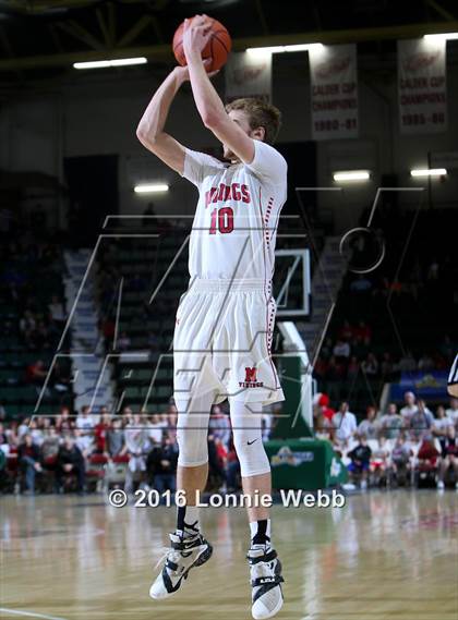 Thumbnail 3 in Moriah vs. Oriskany (NYSPHSAA Class D Final) photogallery.