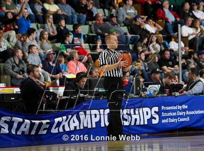 Thumbnail 2 in Moriah vs. Oriskany (NYSPHSAA Class D Final) photogallery.