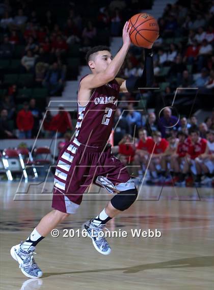 Thumbnail 2 in Moriah vs. Oriskany (NYSPHSAA Class D Final) photogallery.