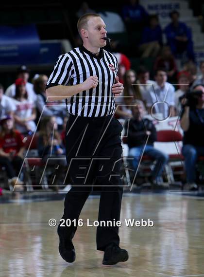 Thumbnail 2 in Moriah vs. Oriskany (NYSPHSAA Class D Final) photogallery.