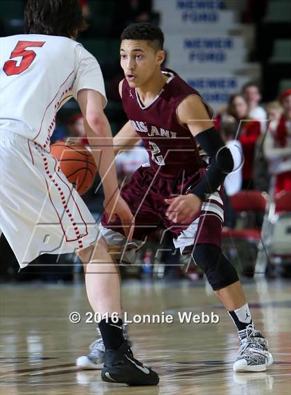 Thumbnail 3 in Moriah vs. Oriskany (NYSPHSAA Class D Final) photogallery.