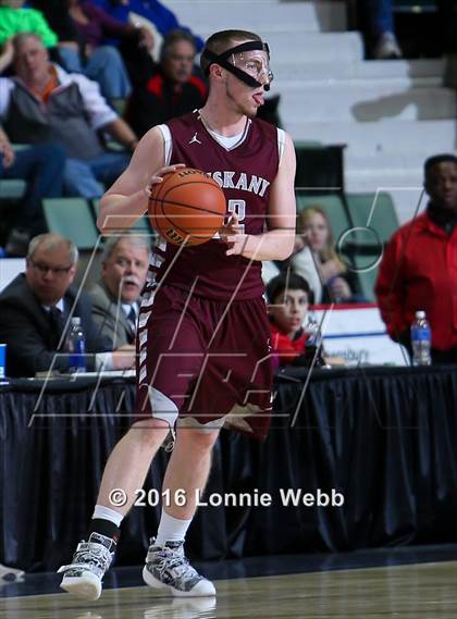Thumbnail 1 in Moriah vs. Oriskany (NYSPHSAA Class D Final) photogallery.